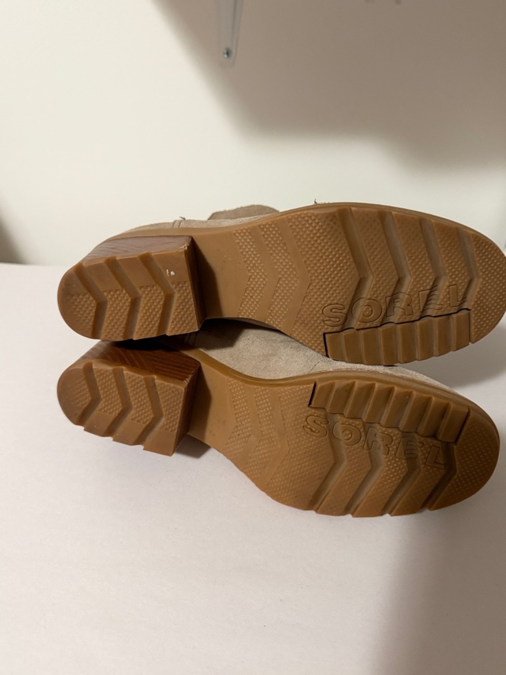 Sorel Taupe Suede Ankle Booties size 6 - Picture 6 of 6